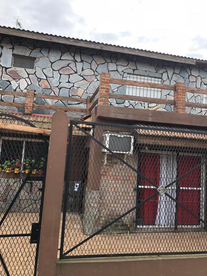 蒙特格兰德 Luis'S House Ezeiza Airport酒店 外观 照片