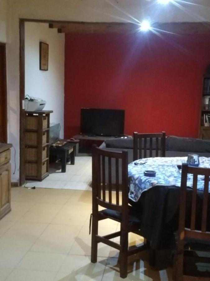蒙特格兰德 Luis'S House Ezeiza Airport酒店 外观 照片